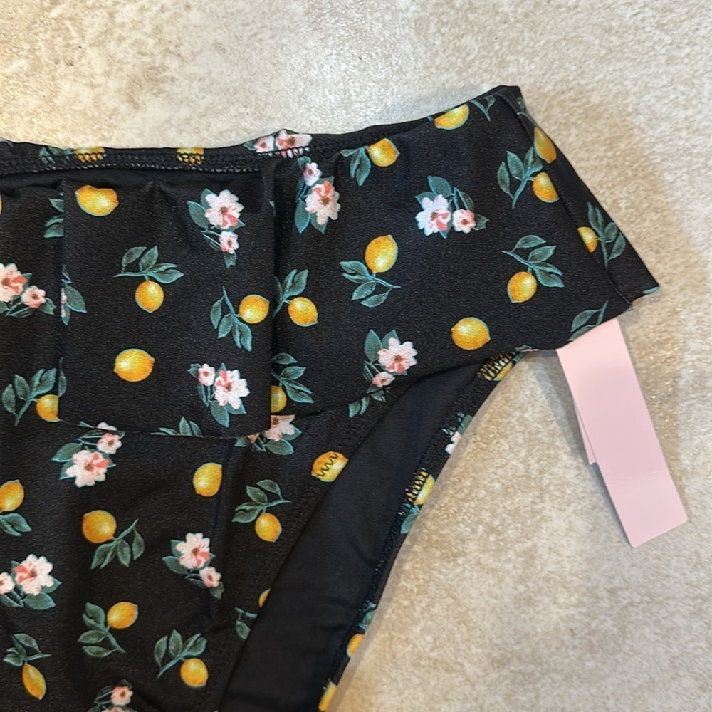 NWT! Victoria’s Secret Swim High Rise Ruffle Bikini Bottom Lemons M Fruit - Picture 5 of 7